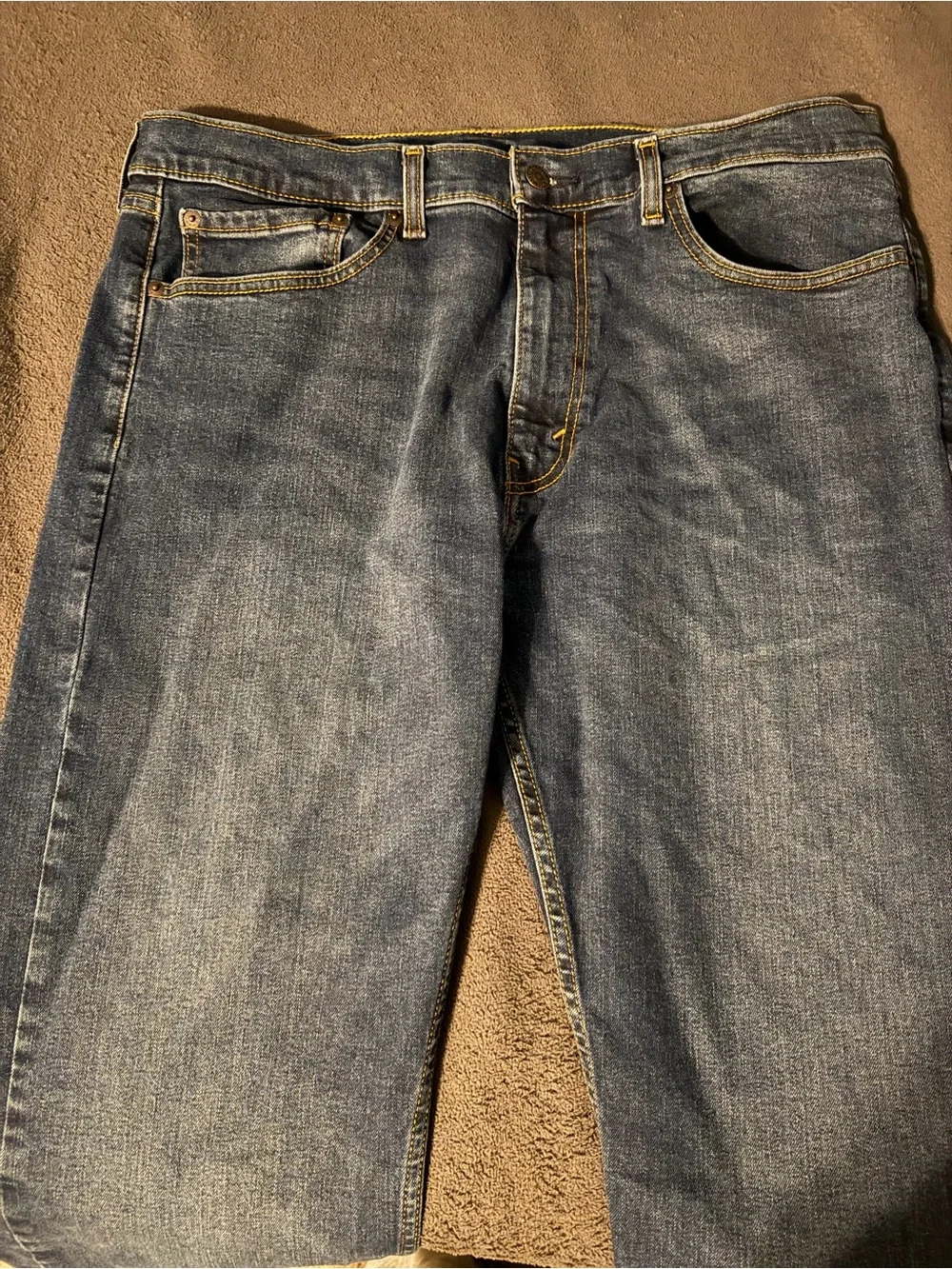 Levi's Straight Men's Jeans in Indigo Blue with Yellow Stitching